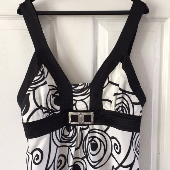 Black & White embellished Dress by Love & Love - Picture 2 of 8